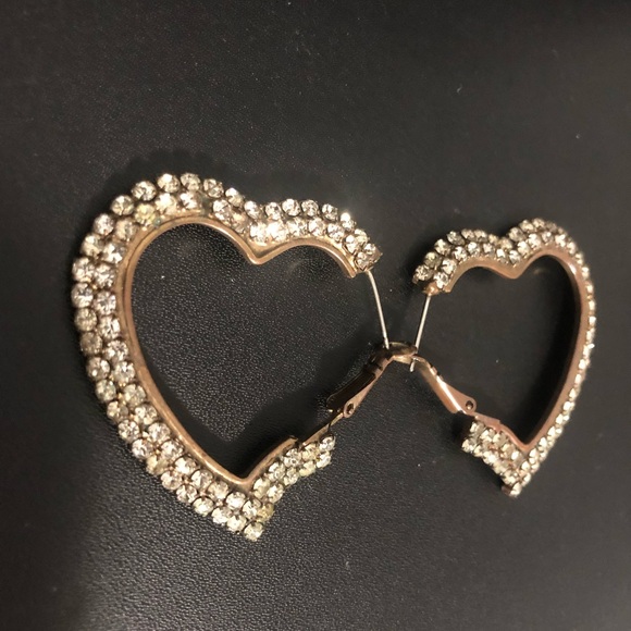 Heart shape earrings - Picture 2 of 6